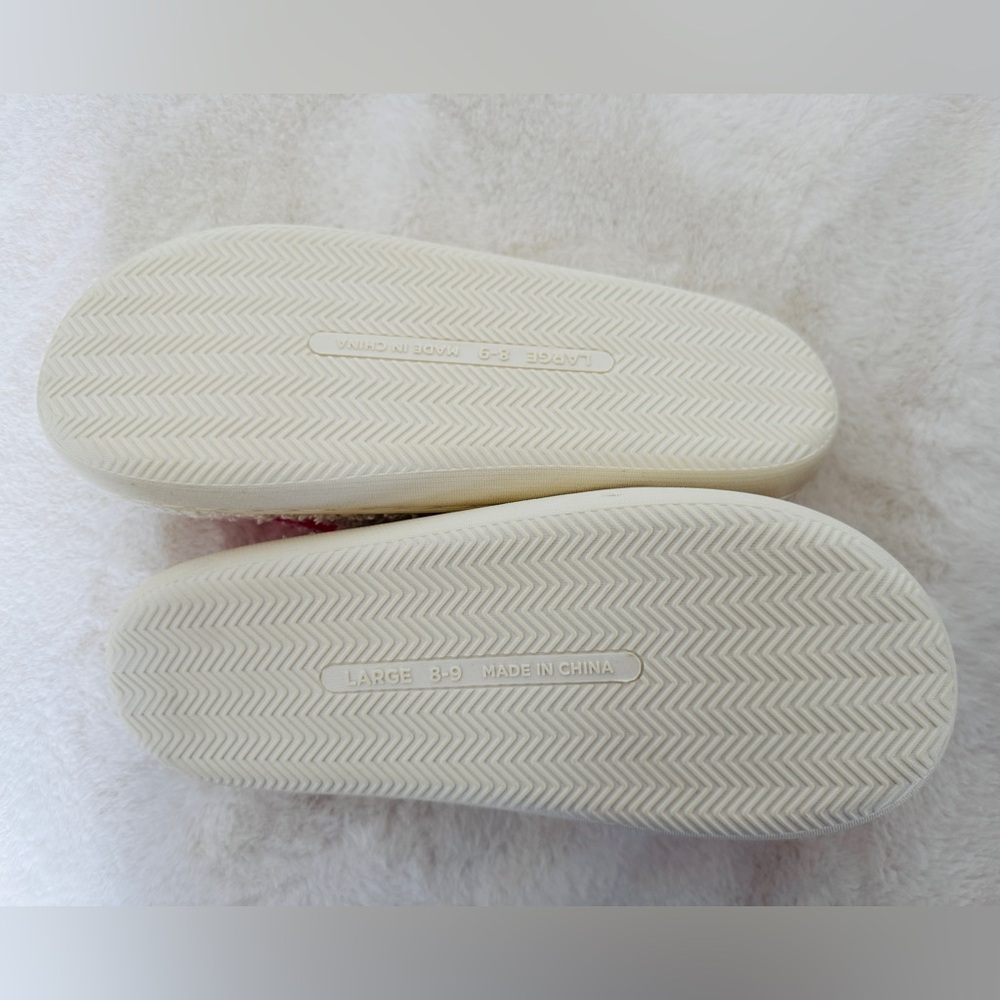 Women's Cozy Peace Happy Face Vibes Slippers, Size 8-9 - Picture 5 of 7
